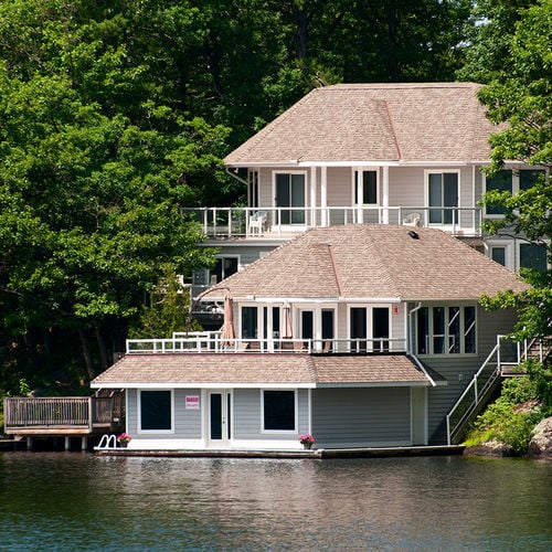 Selling a Luxury Waterfront Property in Simcoe County: A Complete Guide to Maximizing Value