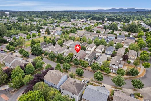 40-web-or-mls-Lacey Pin Drop