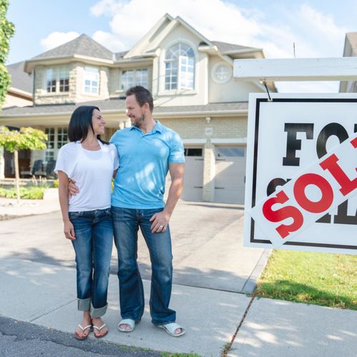 Should You Sell Before Buying Your Next Home in Denver?