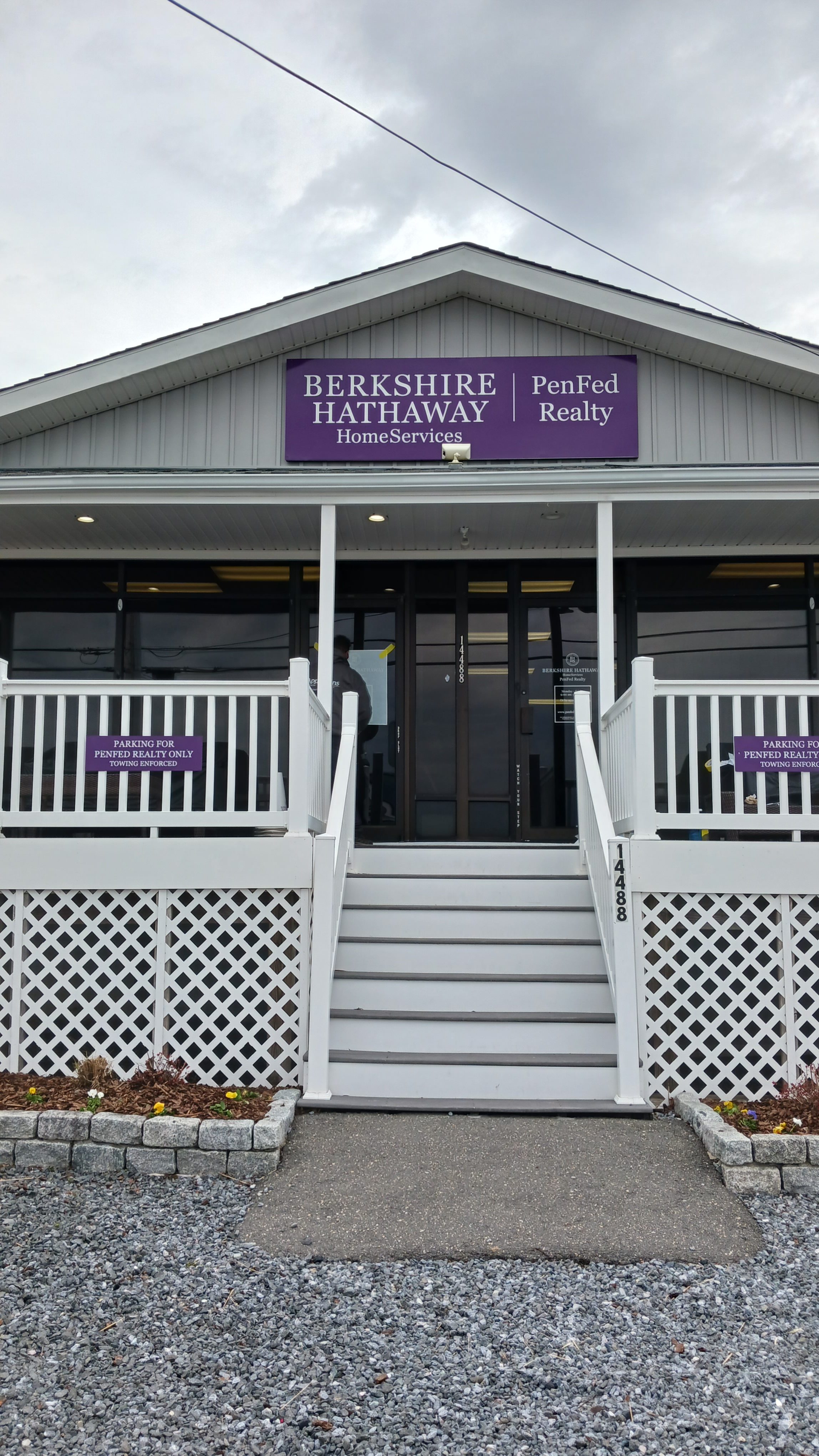 Office_Solomons Office exterior signage