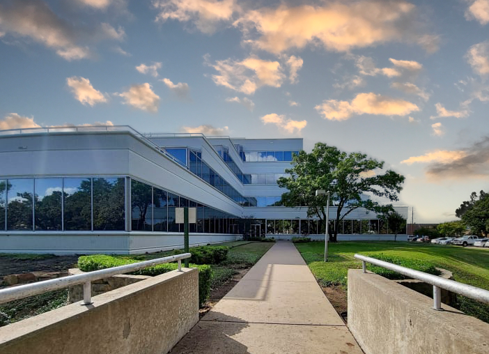 Arlington_office-1301 S Bowen Rd