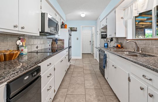 13_4137 FM1568 Campbell TX-43-HDR