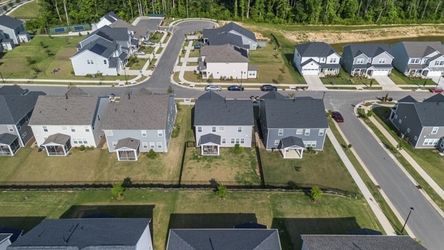 DJI_0381 Medium Large