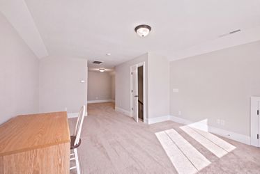 hf_20260908_235224_f69fba6c-df1c-46f2-8666-36989b68e2d1