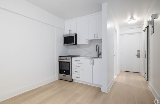 the-1900-lincoln-montreal-qc-studio---400sf---kitchen