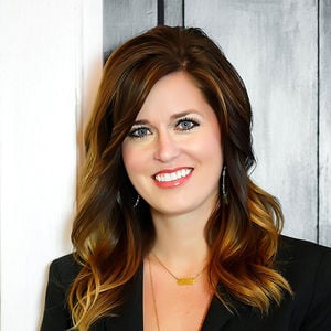 Chivonne-professional-pic-(1)