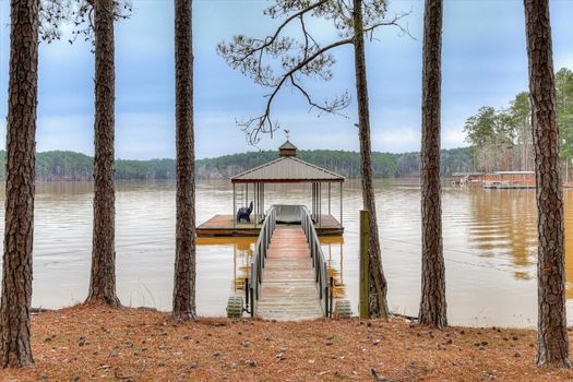 Waterfront-living-dock