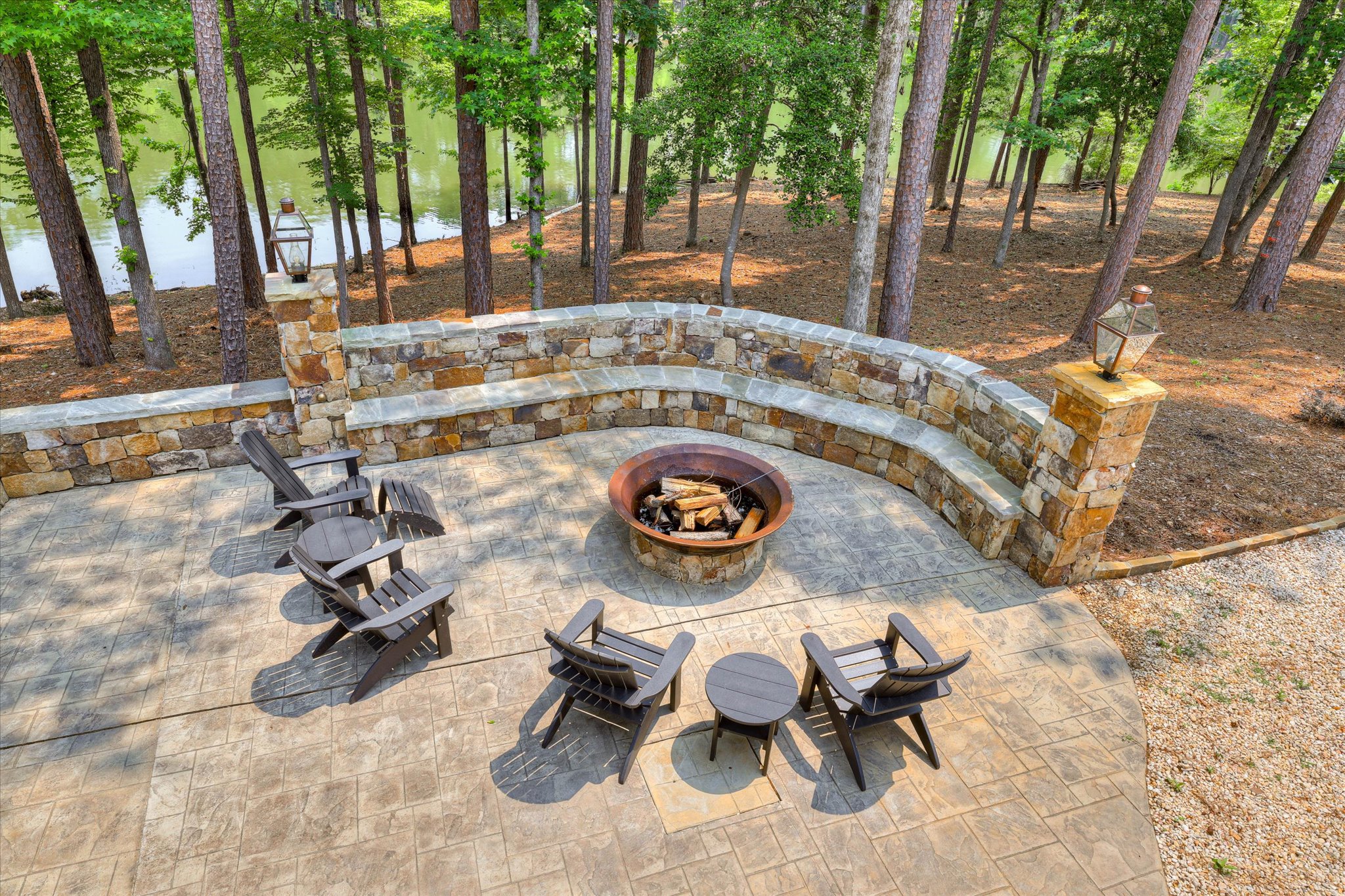 Lakefront homes in Savannah Lakes Village surrounded by nature