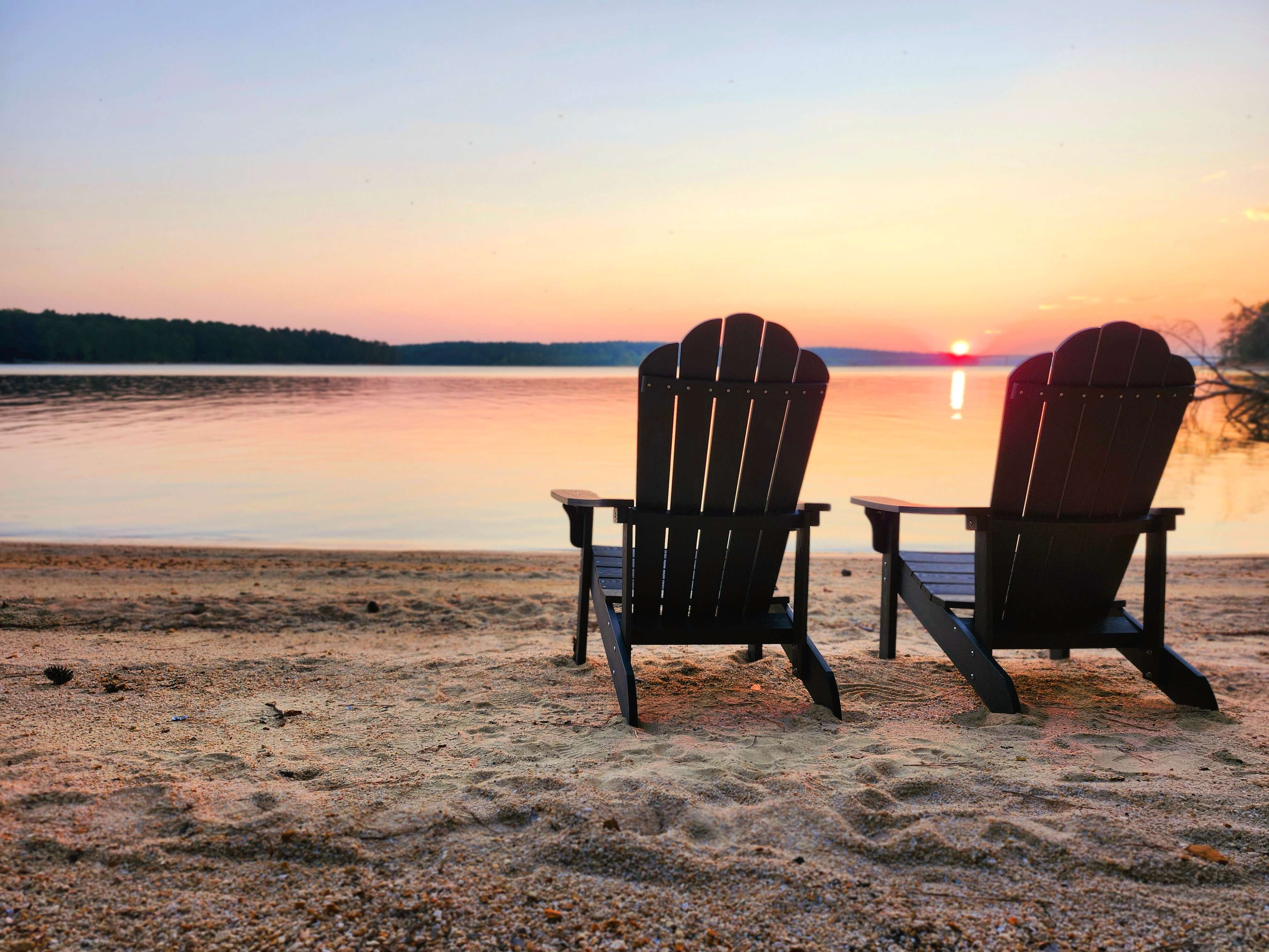 Lakefront porch view overlooking Lake Thurmond with chairs facing the water