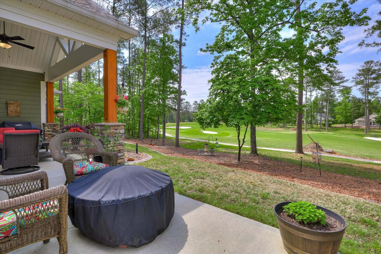 Golf-front and lakefront homes in the Magnolia neighborhood on the Tara course