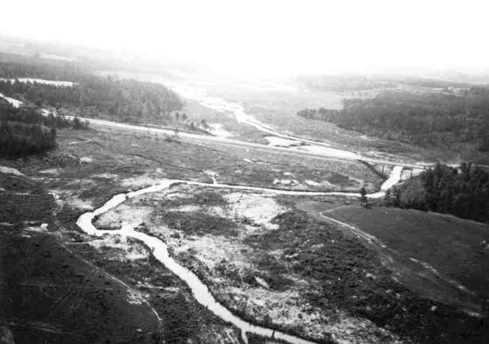 Aerial photo showing the Savannah River and the early footprint of Lake Thurmond