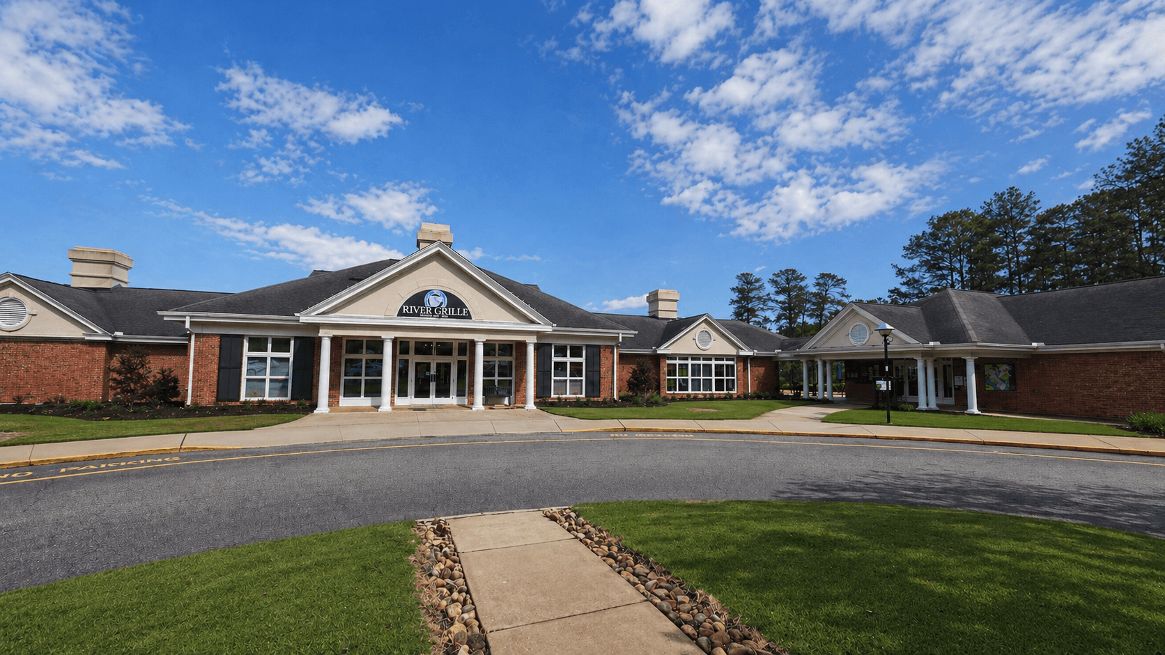 Tara Clubhouse and River Grille at Savannah Lakes Village in spring
