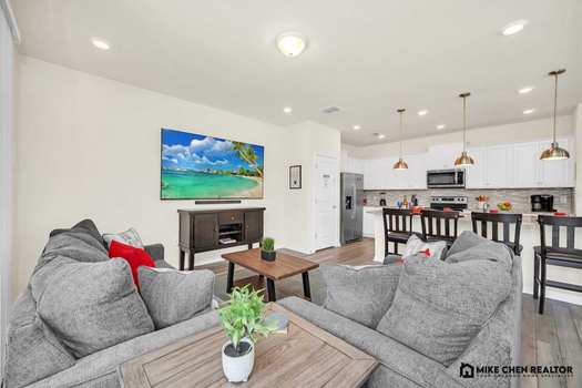 Windsor Island Home (9)