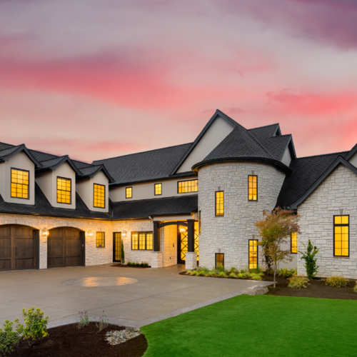 Luxury vs. Custom Homes: Which One is Right for You?