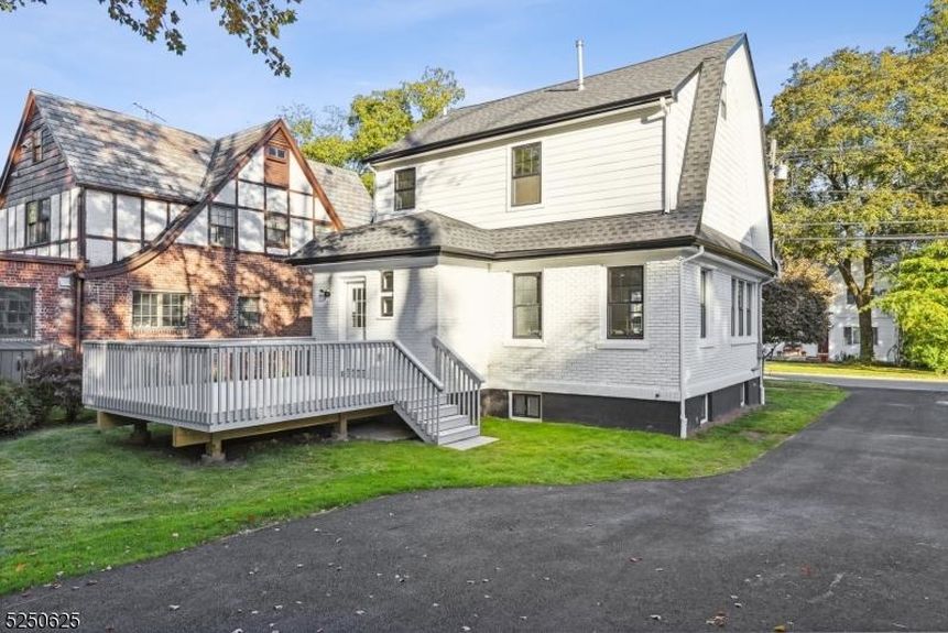 109 N PASSAIC AVE 21