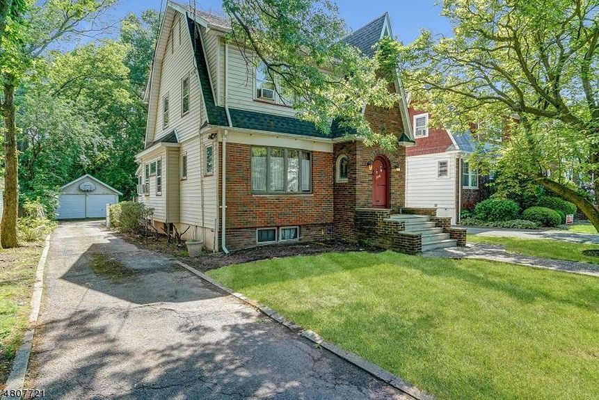 194 GARFIELD PL phot