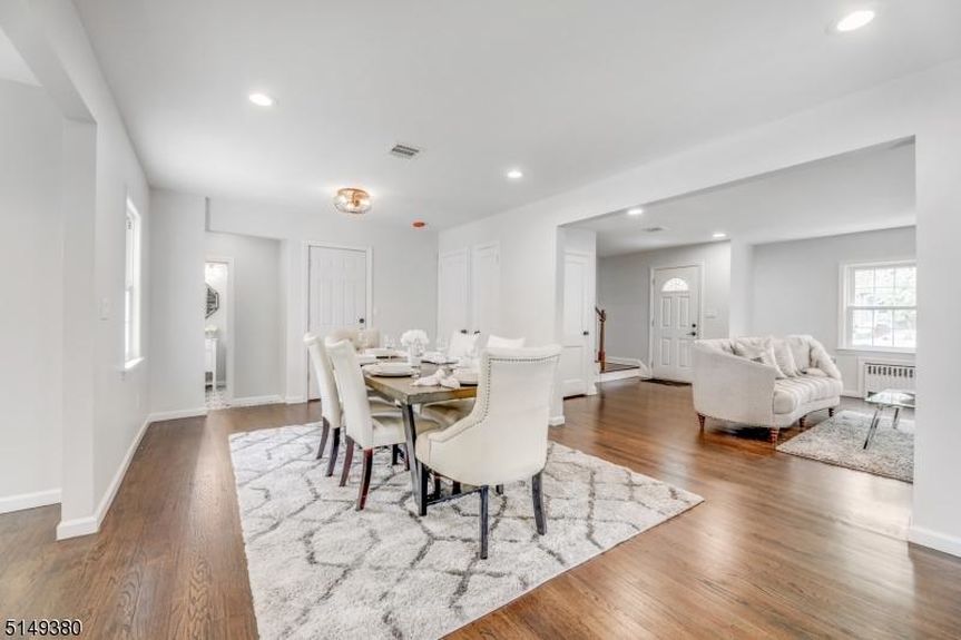 211 HAZEL AVE 1