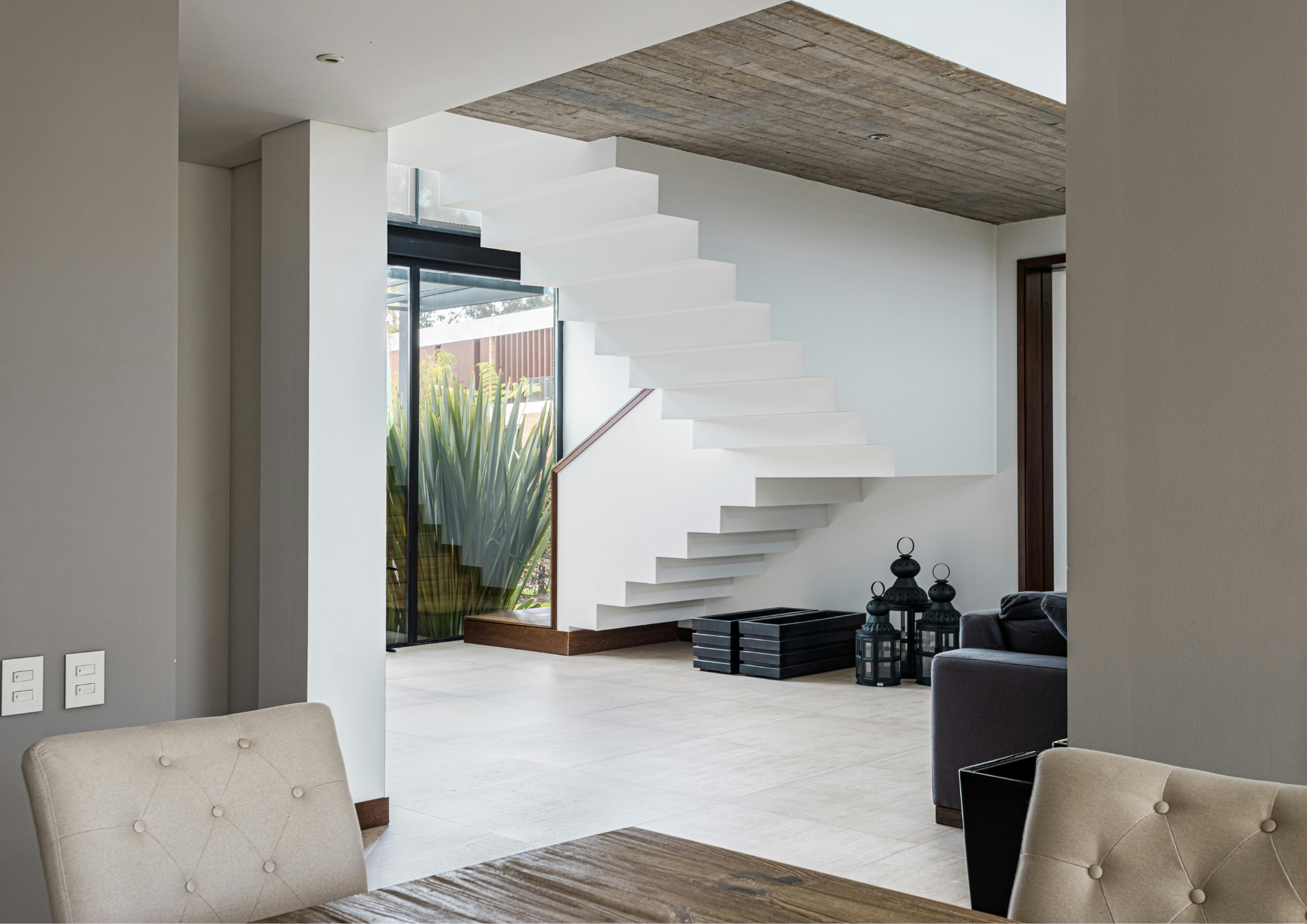 Black Closed Sign Landscape Poster (17)