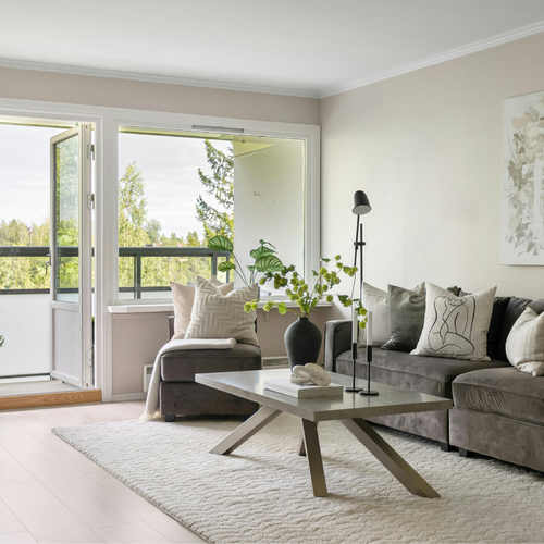 Finding Your View: The Best Realtor for Homes with Mountain or City Views in Orange