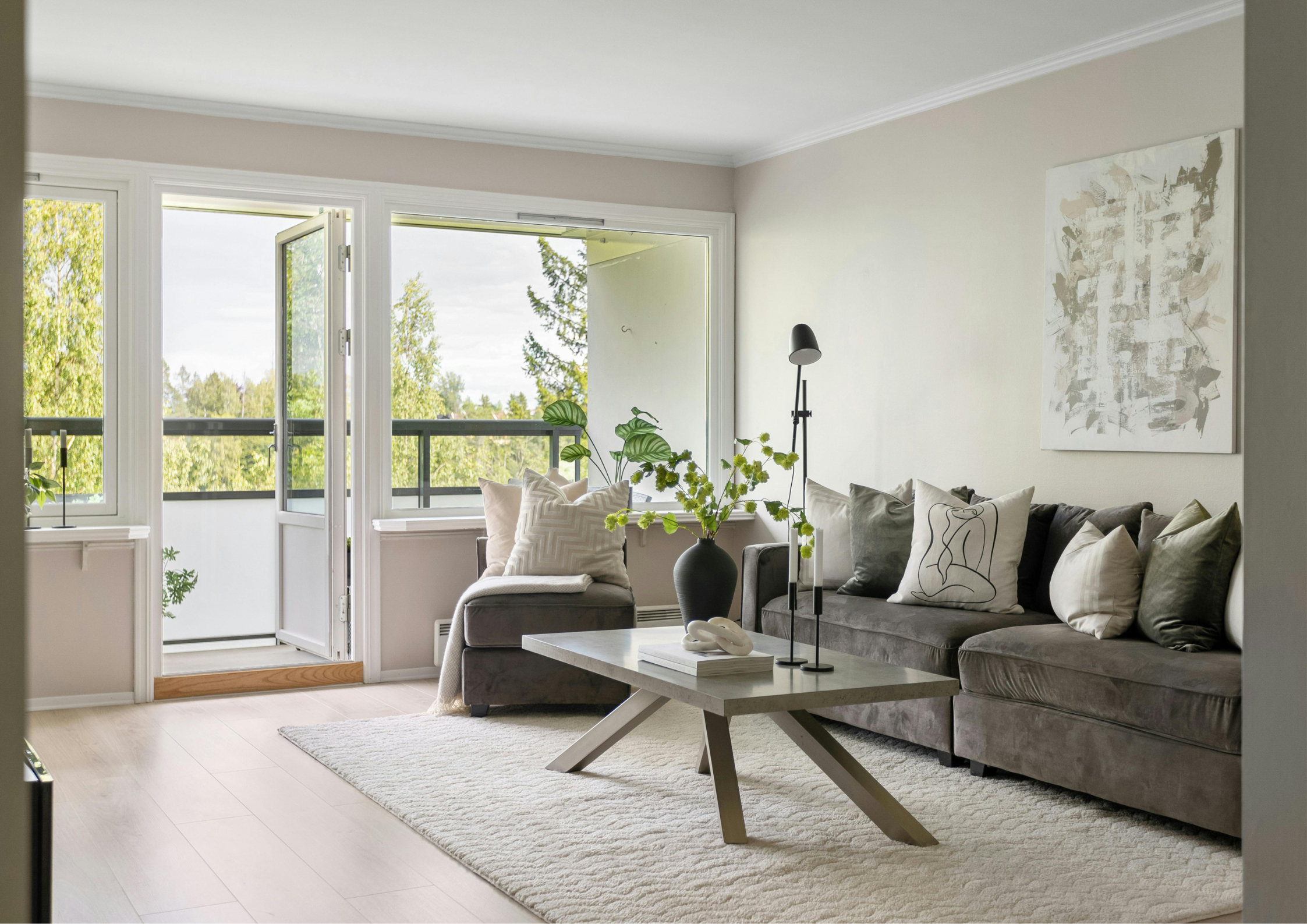 Black Closed Sign Landscape Poster - 2025-12-09T013640.043