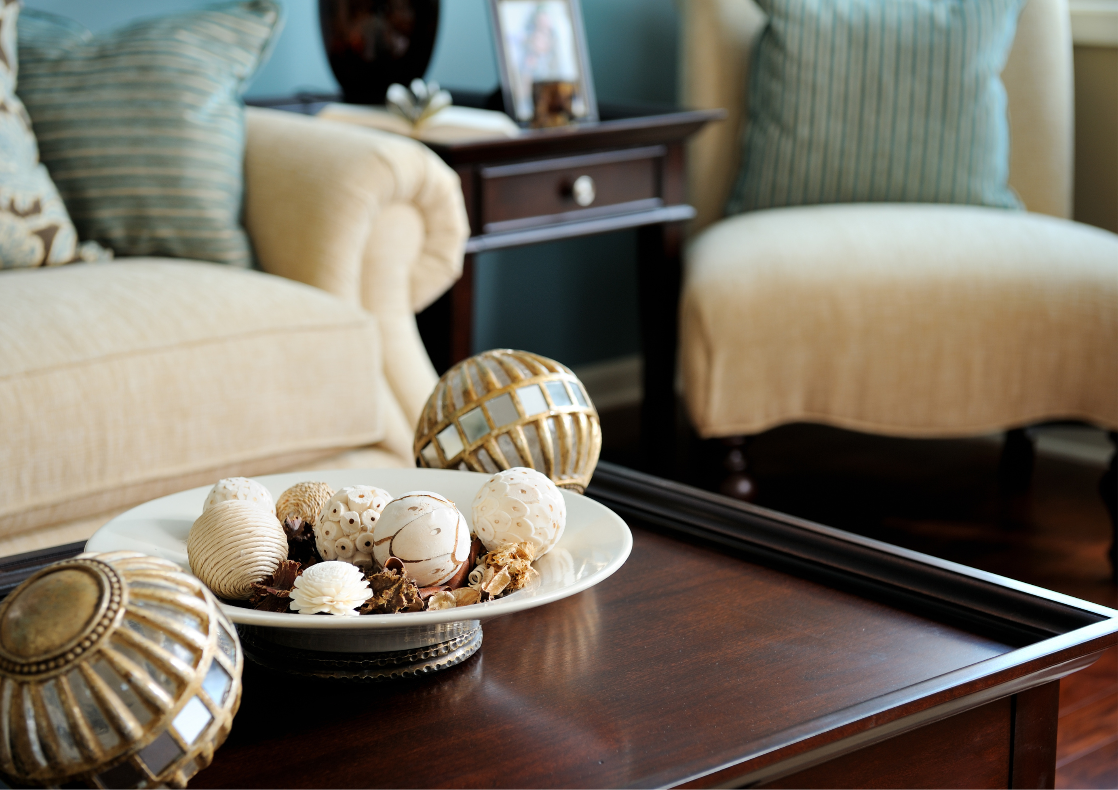 Black Closed Sign Landscape Poster - 2025-12-09T074617.389