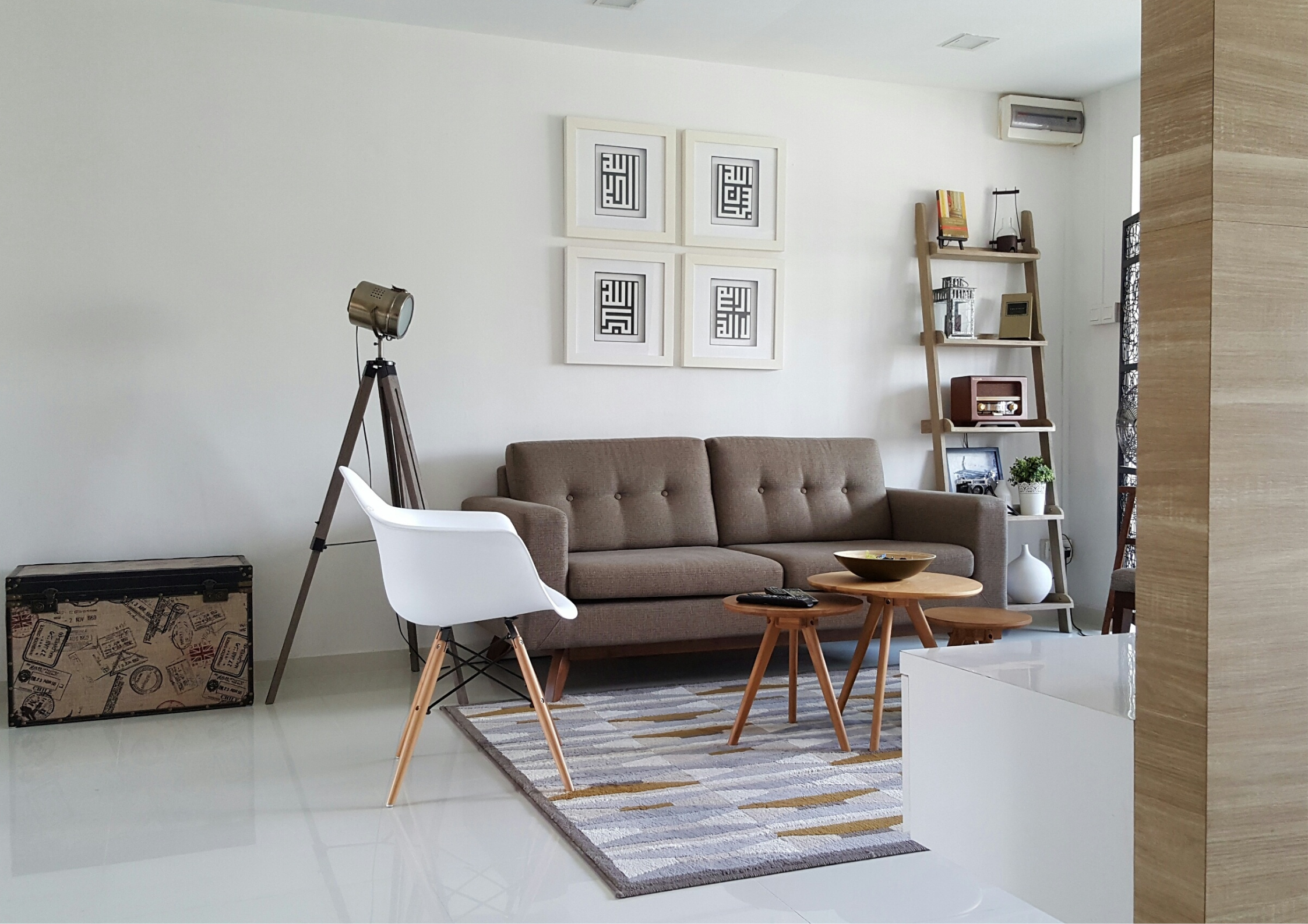 Black Closed Sign Landscape Poster - 2025-12-09T081602.293