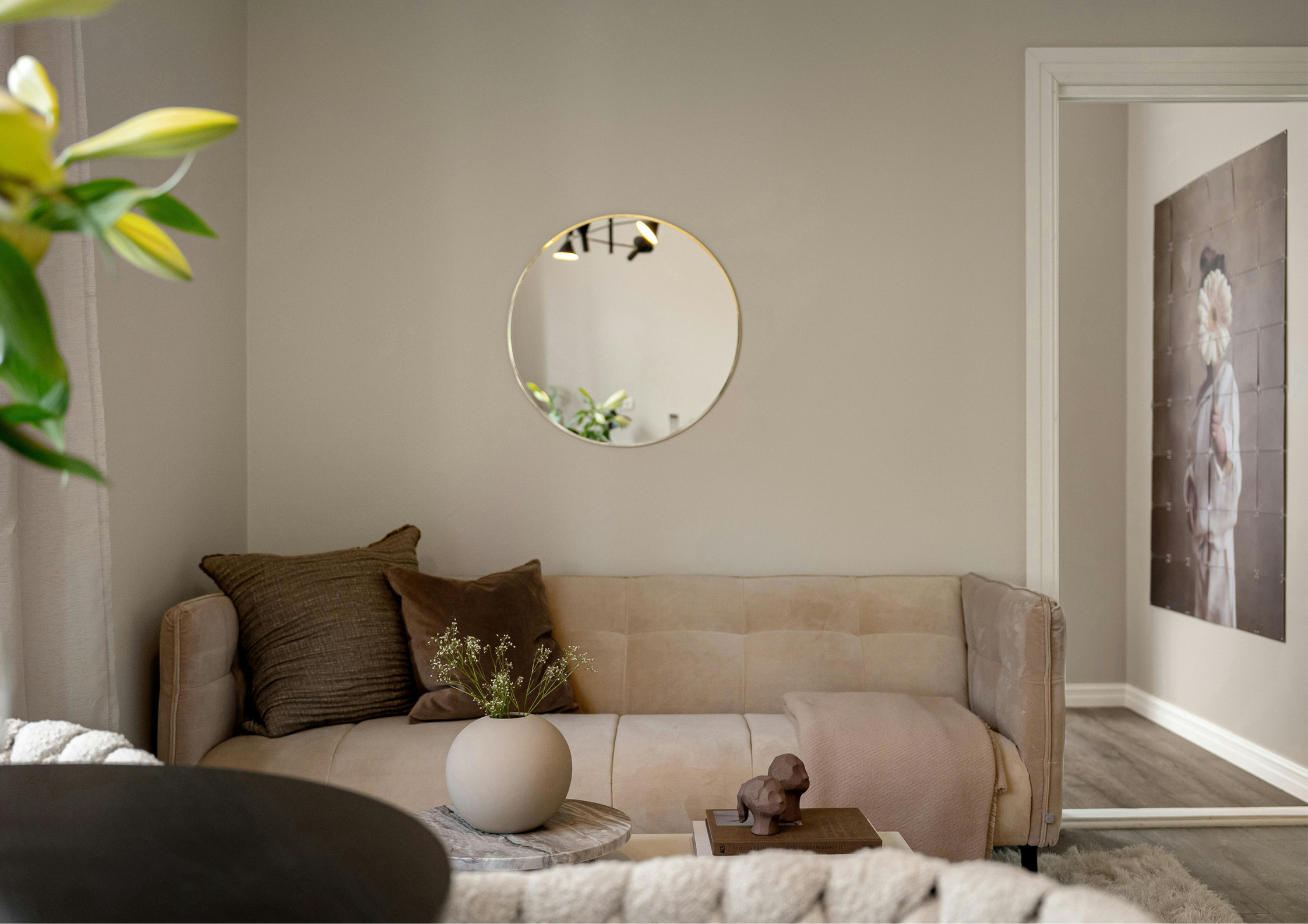 Black Closed Sign Landscape Poster - 2025-12-09T084916.343