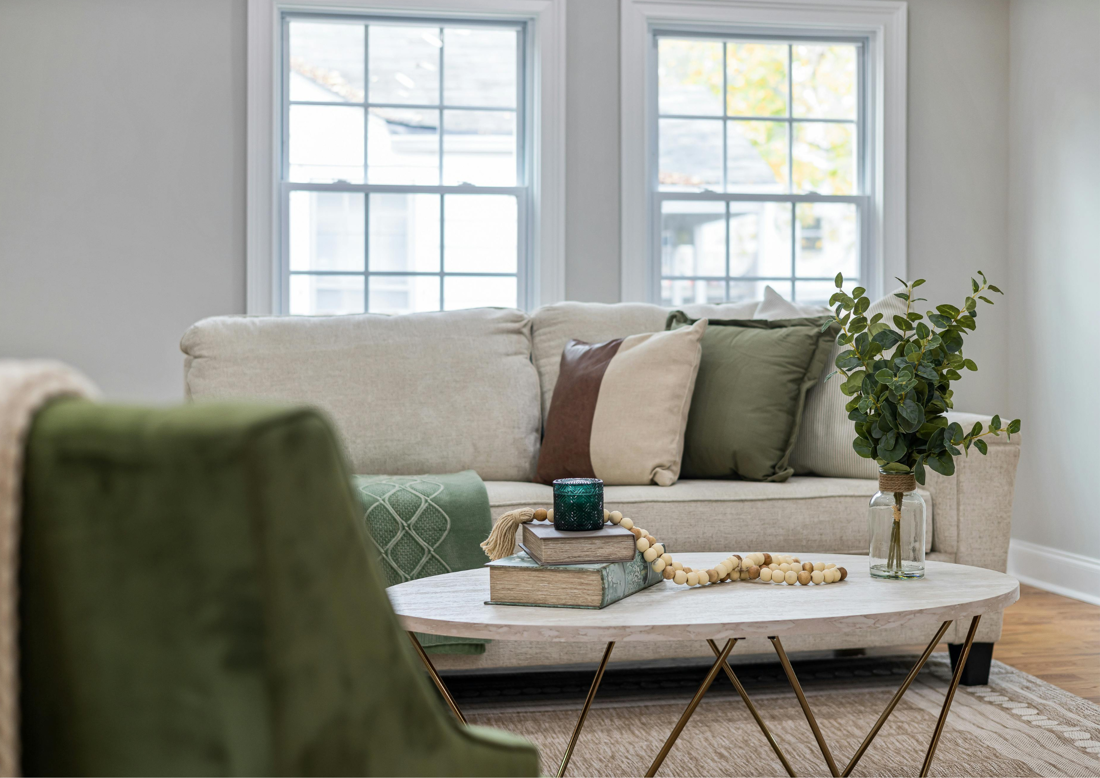 Black Closed Sign Landscape Poster (27)