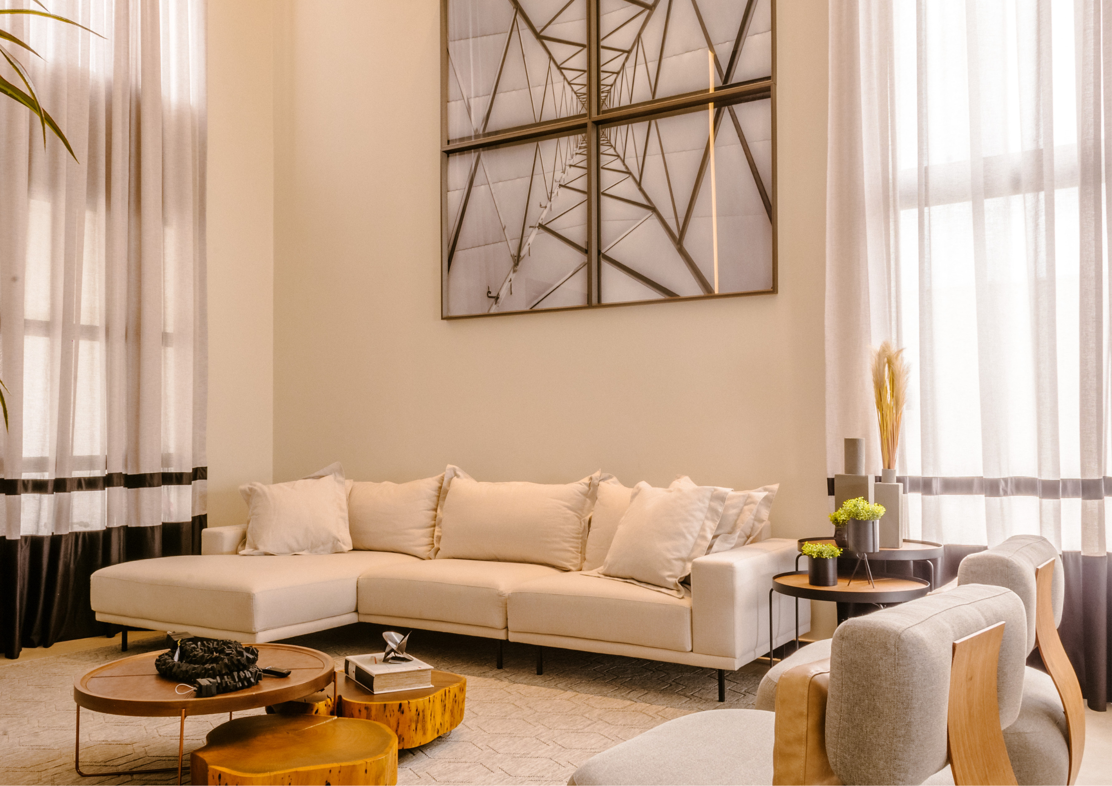 Black Closed Sign Landscape Poster (41)