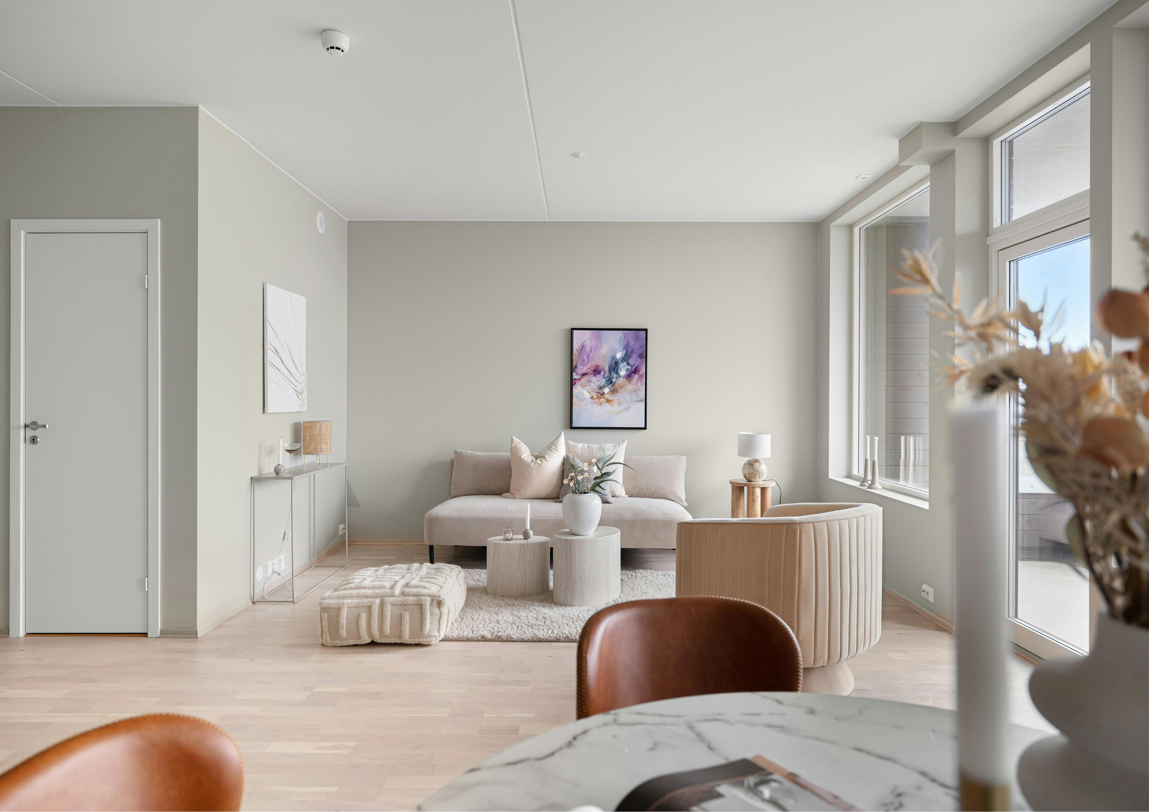 Black Closed Sign Landscape Poster (45)