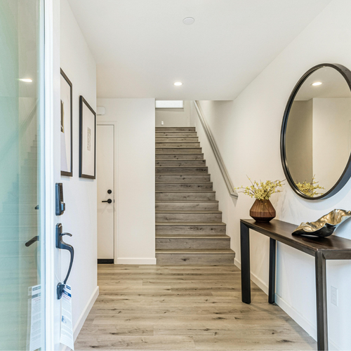 Maximize Your Sale: The Best Realtor for Staging and Pricing Your Home in Anaheim Hills