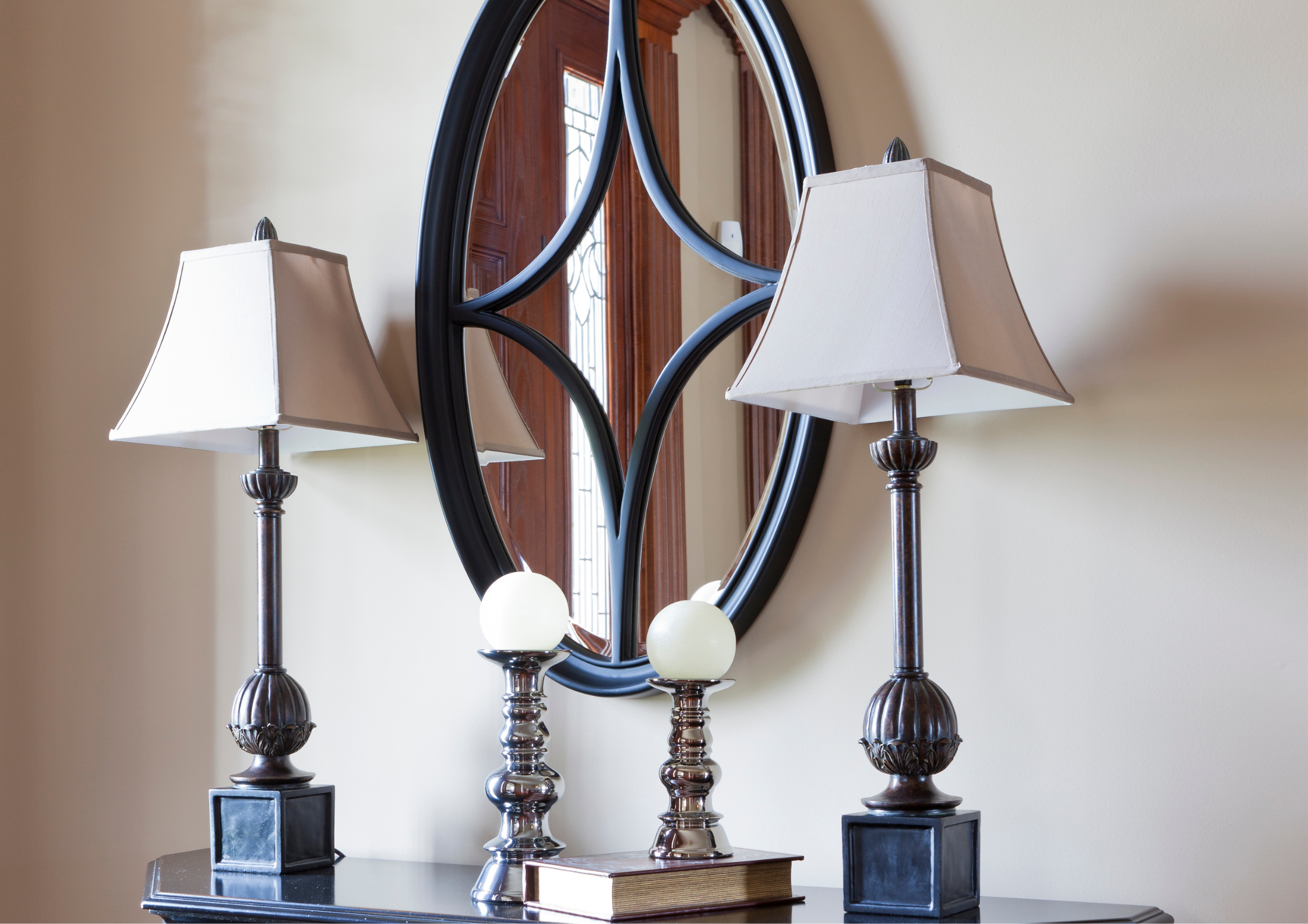 Black Closed Sign Landscape Poster (48)