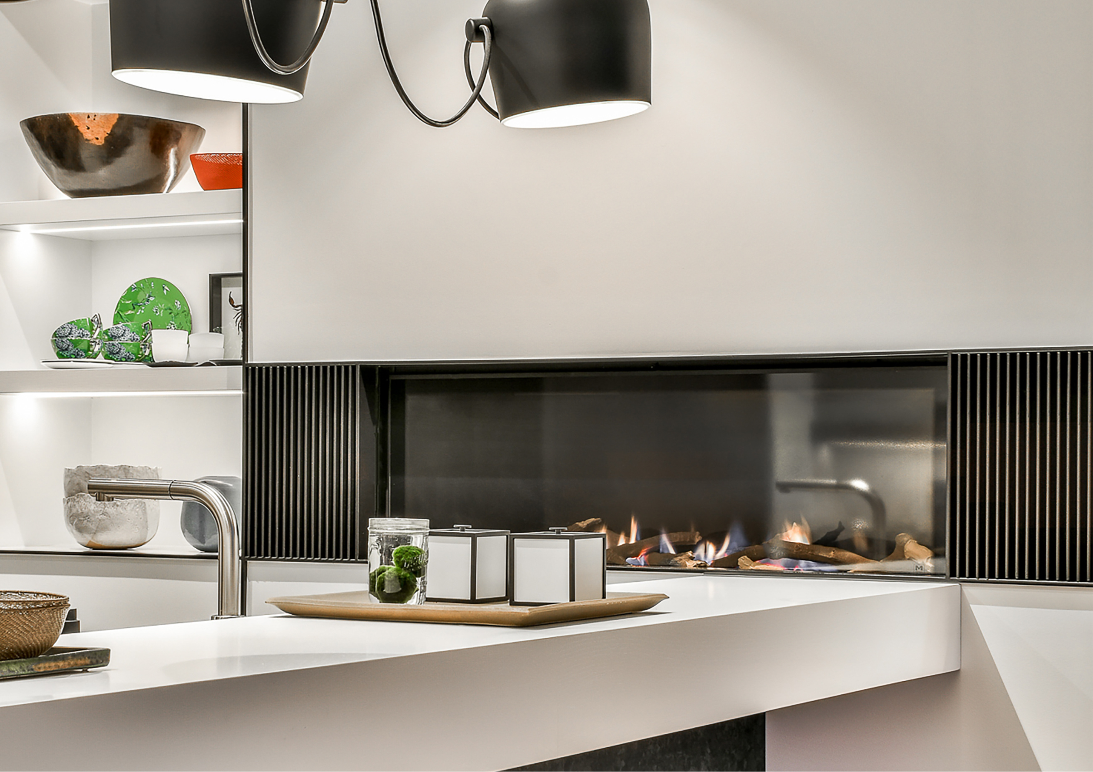 Black Closed Sign Landscape Poster (60)