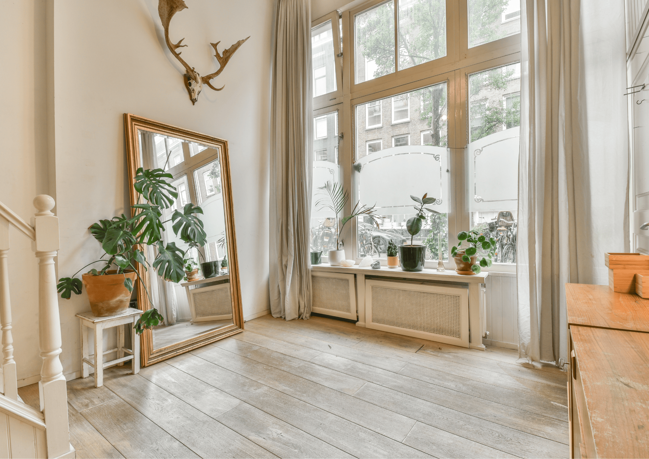 Black Closed Sign Landscape Poster (8) (1)