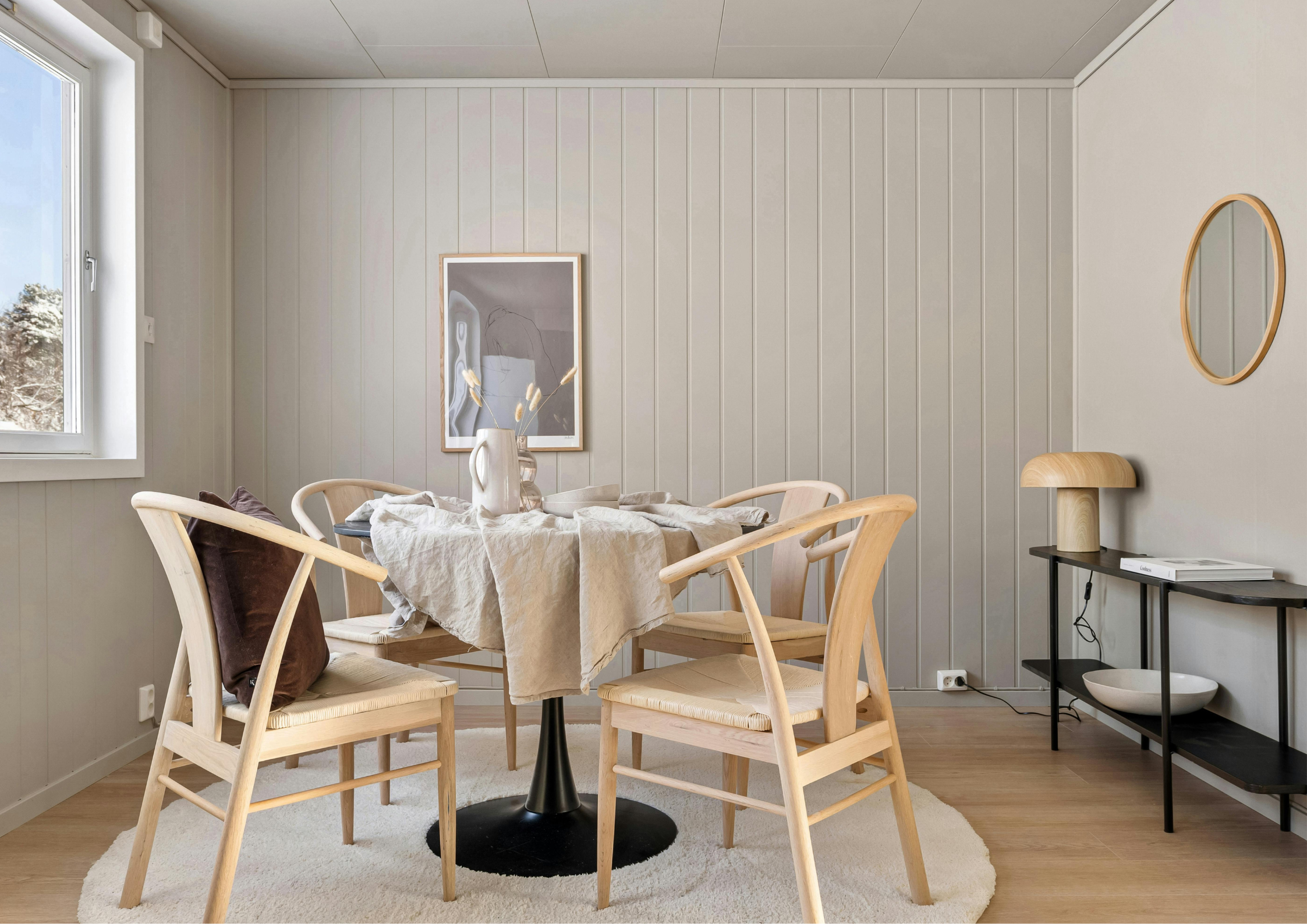 Black Closed Sign Landscape Poster (81)