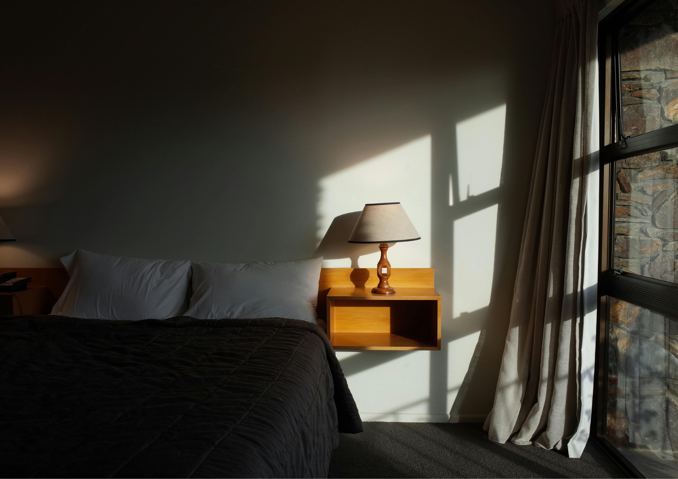 Black Closed Sign Landscape Poster (98)