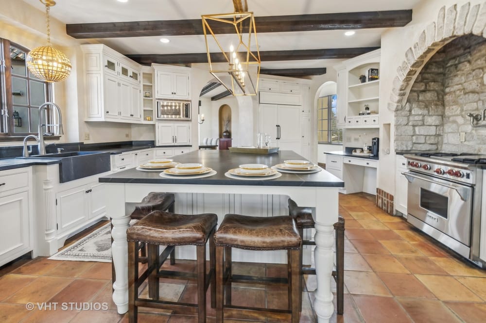 Burr Ridge Real Estate Homes for Sale and Rent | PromiseGo