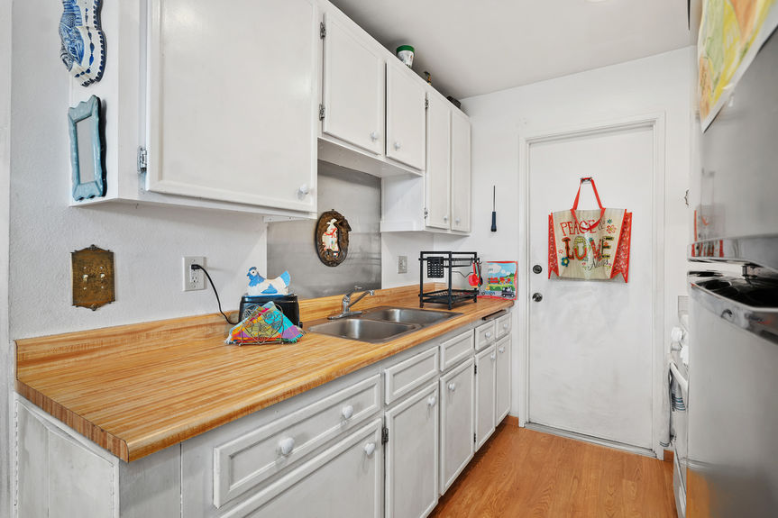 12_11431835_170090_170090-EI-112