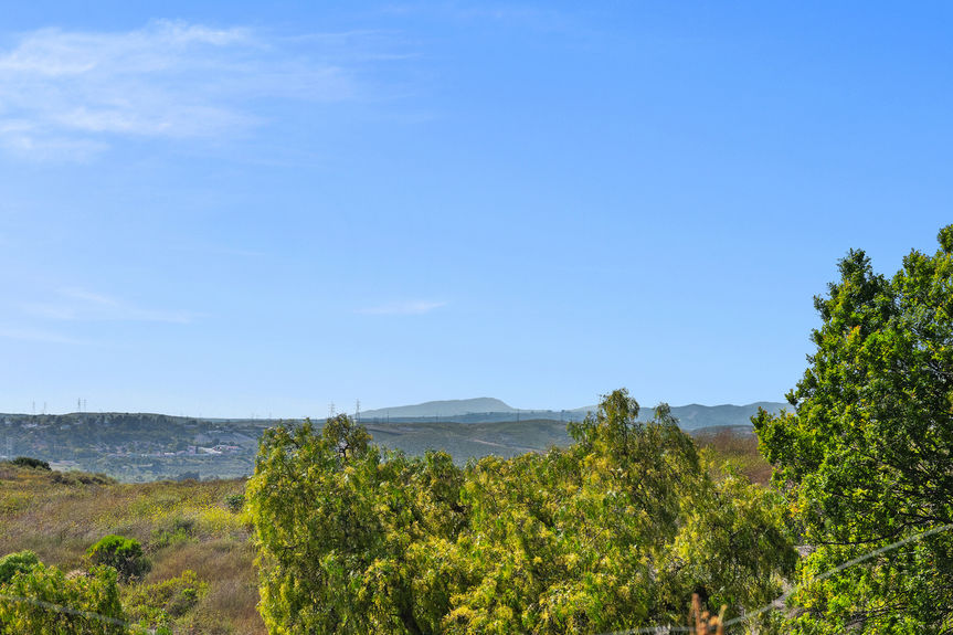 27_11431844_170090_170090-EI-127