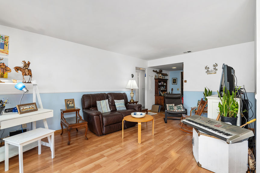 7_11431827_170090_170090-EI-107