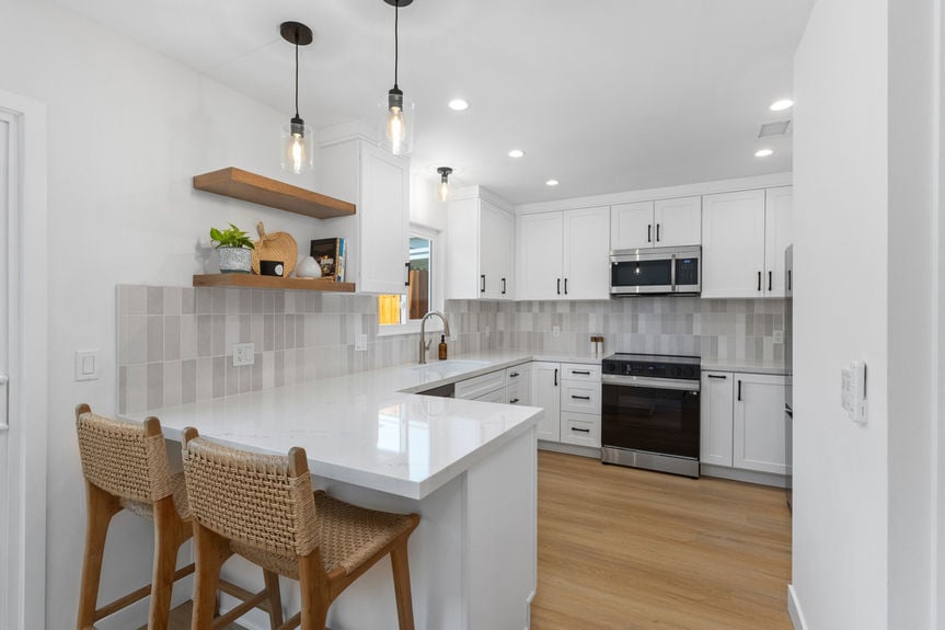 12_11866951_182489_182489-EI-112