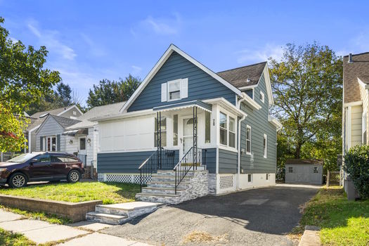 70MARTINSTBLOOMFIELDNJEXTERIOR