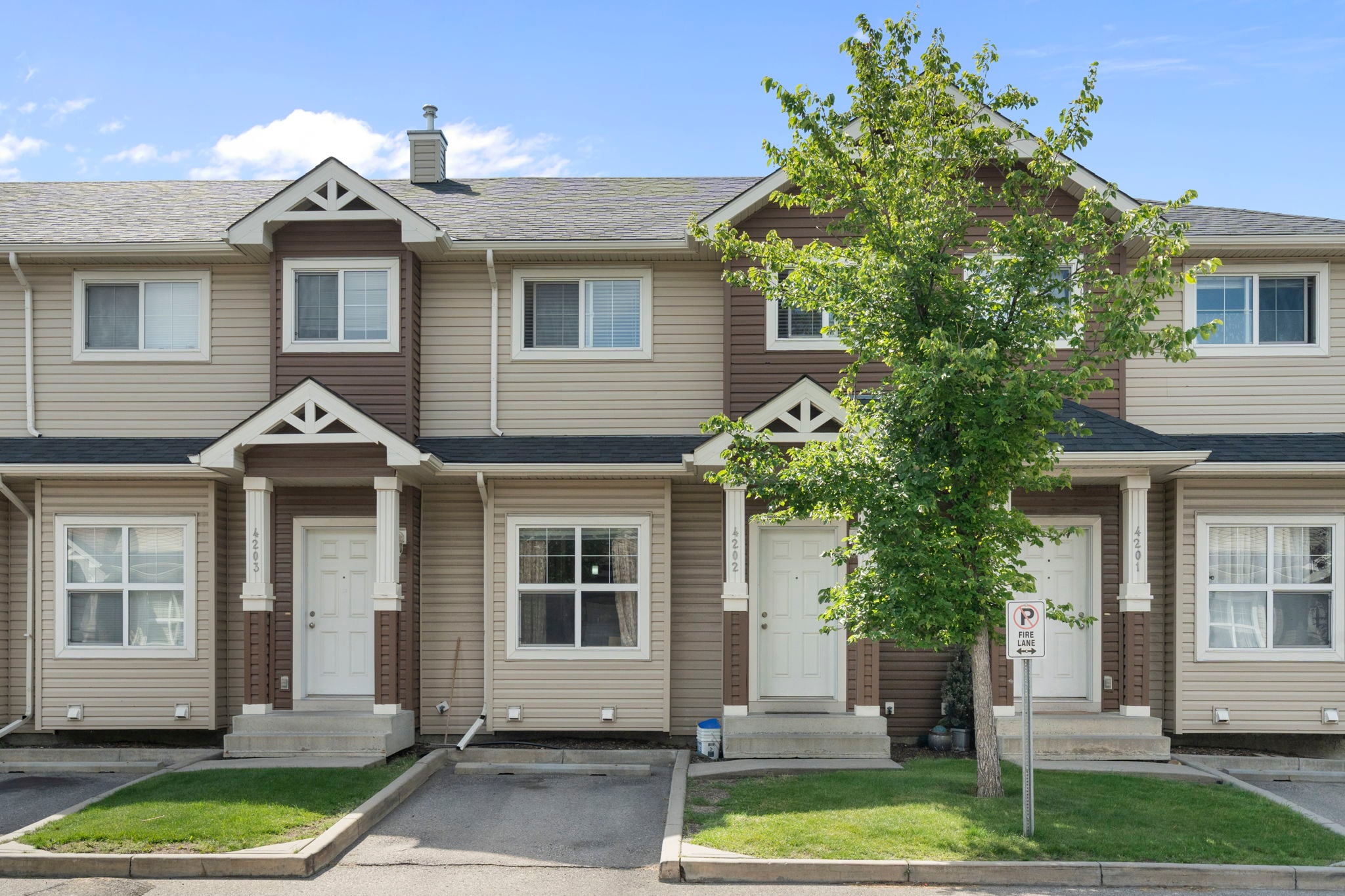 Just Listed: Bright & Spacious Townhome in &hellip;