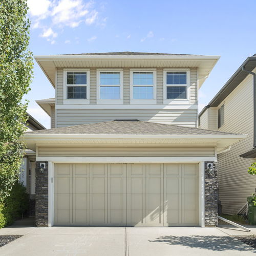 Spacious, Stylish Living in the Heart of Hillcrest - Now Just $610,000