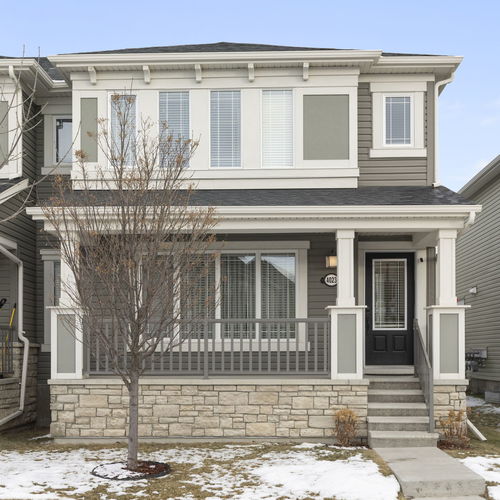 Just Listed: Stylish & Spacious Living in Windsong, Airdrie