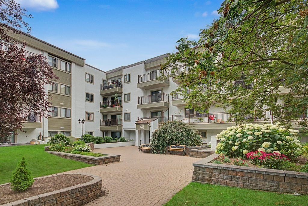 Just Listed in Windsor Park: Quiet, Updated Inner-City …