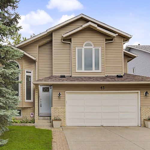 Just Listed: Spacious 4-Level Split in Riverbend, Calgary