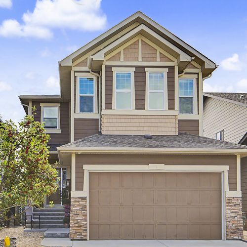 Just Listed: Space, Style & Family Living at 3 Ranchers Way in Air Ranch, Okotoks
