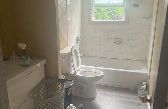 3570 Decamp Bathroom