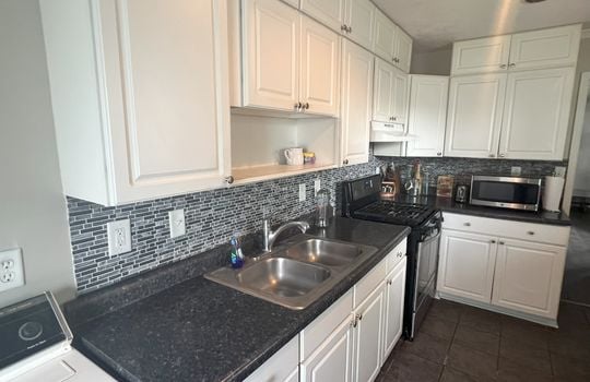 5209 Kitchen Pic Landscape